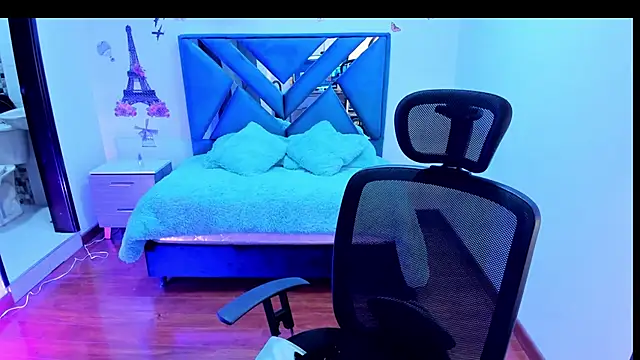 Aylinn diaz online show from 12-23-24, 11:06