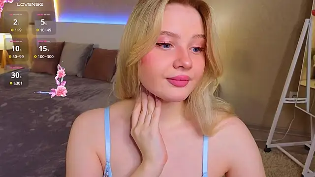 oliviabr0wn0 online show from 02-17-25, 02:09