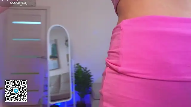 oliviabr0wn0 online show from 09-18-25, 02:13