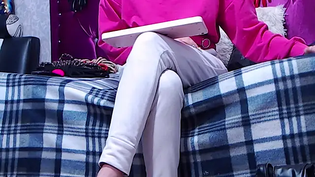 AyshaScott online show from 02-07-25, 12:17