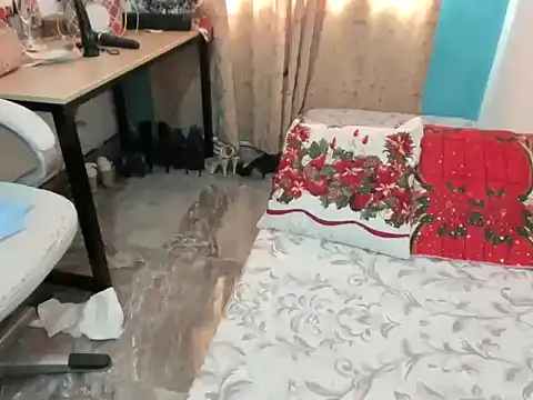 MonicaGarcia  online show from 01-04-25, 03:17