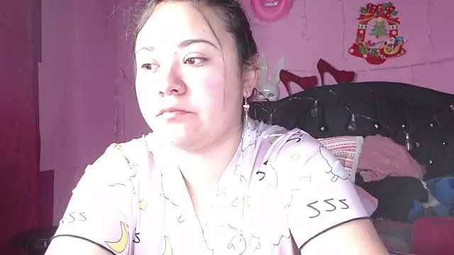 Snapshot of NikkiRous_ chatting on 02-14-25, 11:53 NikkiRous online show from 02-14-25, 11:53