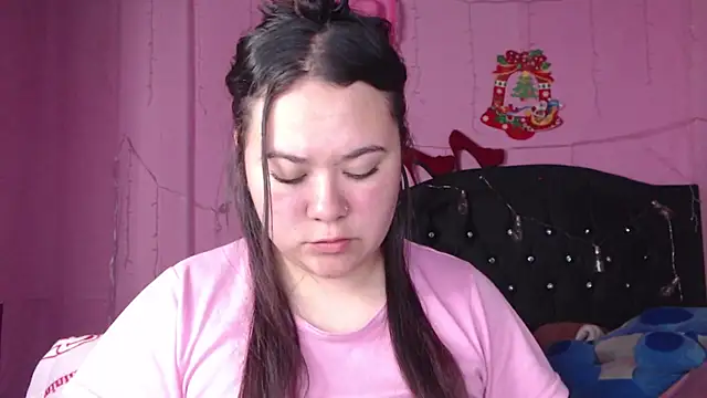 Snapshot of NikkiRous_ chatting on 03-05-25, 04:02 NikkiRous online show from 03-05-25, 04:02