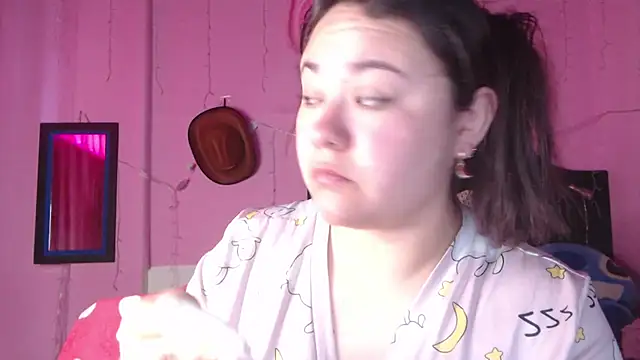 Snapshot of NikkiRous_ chatting on 10-15-25, 12:38 NikkiRous online show from 10-15-25, 12:38