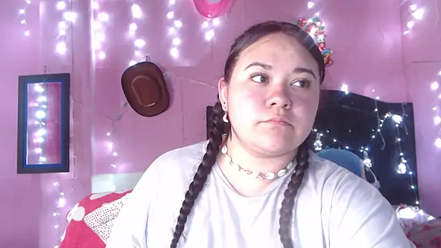 Snapshot of NikkiRous_ chatting on 11-07-25, 12:43 NikkiRous online show from 11-07-25, 12:43