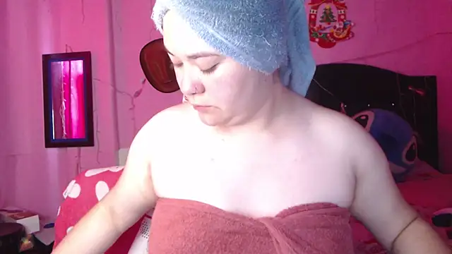 Snapshot of NikkiRous_ chatting on 11-23-25, 01:44 NikkiRous online show from 11-23-25, 01:44