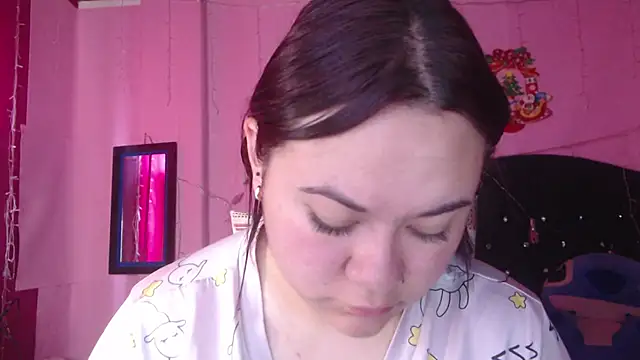 Snapshot of NikkiRous_ chatting on 11-28-25, 01:03 NikkiRous online show from 11-28-25, 01:03