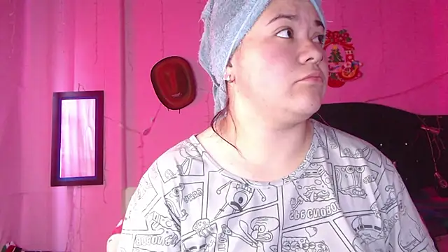 Snapshot of NikkiRous_ chatting on 01-12-26, 02:44 NikkiRous online show from 01-12-26, 02:44