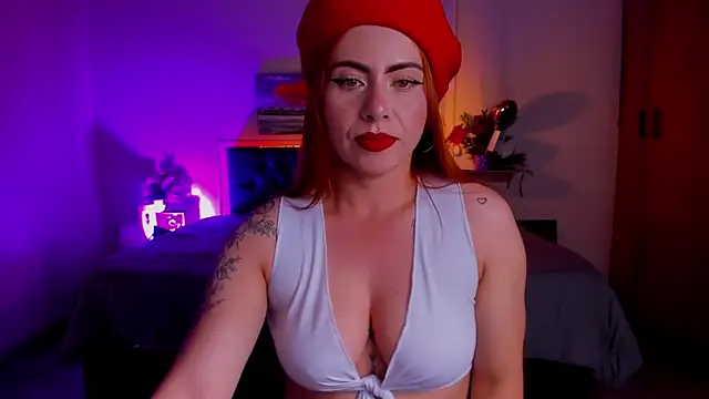 Snapshot of Dulce_charlottee chatting on 12-31-24, 12:32 Dulce charlottee online show from 12-31-24, 12:32