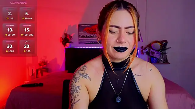 Snapshot of Dulce_charlottee chatting on 10-11-25, 07:45 Dulce charlottee online show from 10-11-25, 07:45