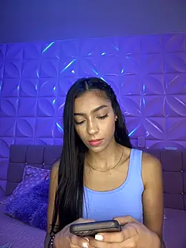 Snapshot of Ema_azel chatting on 12-06-24, 02:06 Ema azel online show from 12-06-24, 02:06