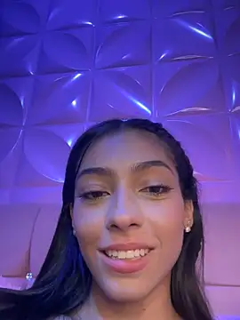 Snapshot of Ema_azel chatting on 12-30-24, 01:58 Ema azel online show from 12-30-24, 01:58