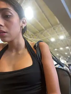 Snapshot of Ema_azel chatting on 03-14-25, 03:58 Ema azel online show from 03-14-25, 03:58