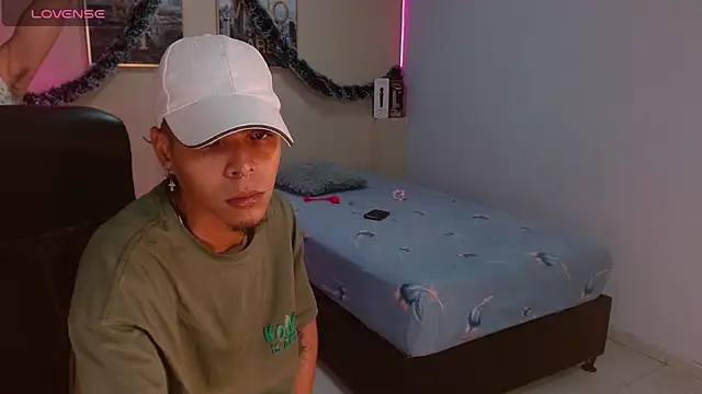 KokoAndRin online show from 12-26-24, 06:22