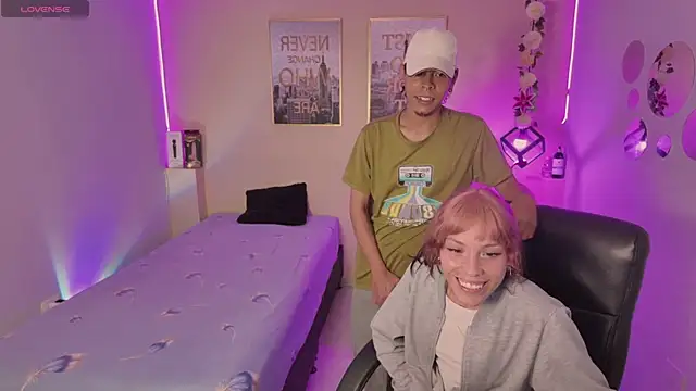 KokoAndRin online show from 02-08-25, 09:36