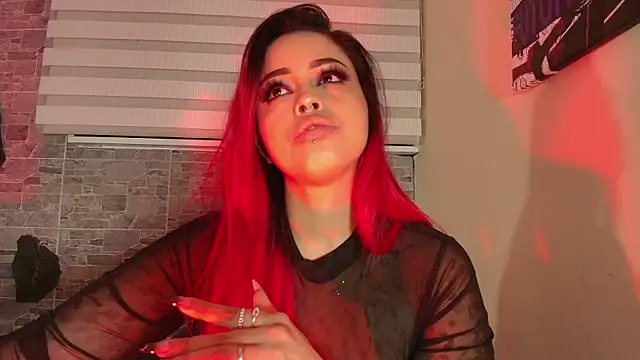 EvaaFoxxy1 online show from 10-01-25, 12:00