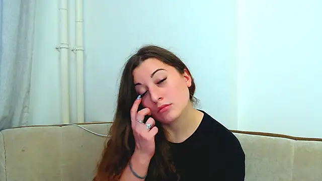 Helen Adams  online show from 12-27-24, 10:45