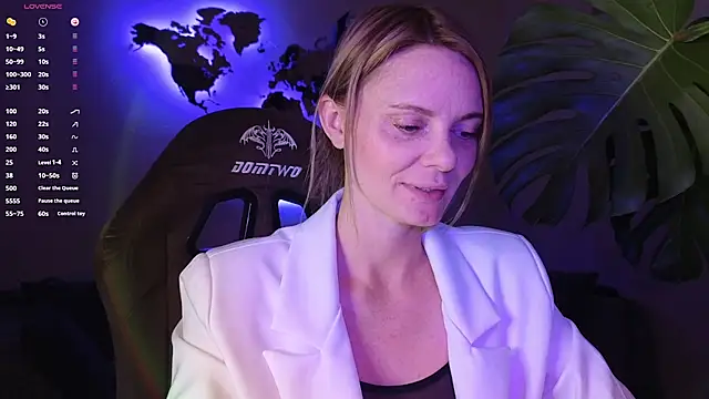 Snapshot of Sam_Klaus chatting on 10-03-25, 08:39 Sam Klaus online show from 10-03-25, 08:39