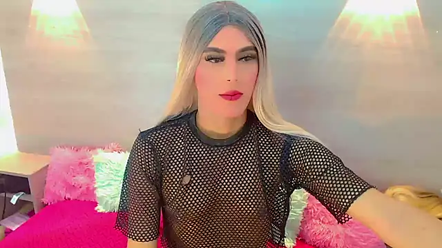 Snapshot of Daniela_Pink_ chatting on 03-20-25, 09:35 Daniela Pink online show from 03-20-25, 09:35