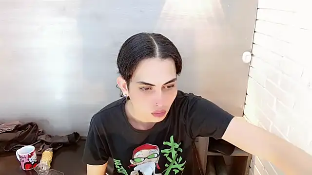 Snapshot of Daniela_Pink_ chatting on 09-21-25, 07:59 Daniela Pink online show from 09-21-25, 07:59