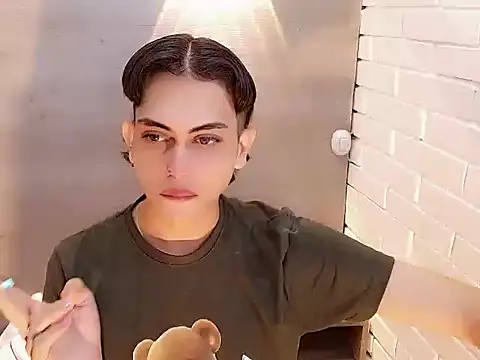 Snapshot of Daniela_Pink_ chatting on 01-11-26, 08:03 Daniela Pink online show from 01-11-26, 08:03