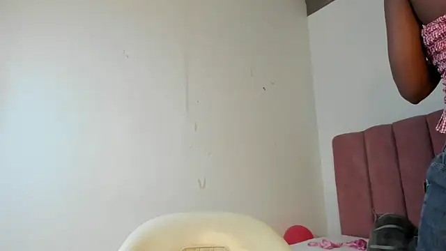 Tahira 21  online show from 03-13-26, 07:42