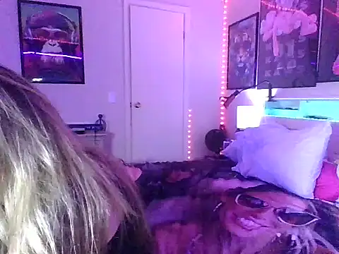 Snapshot of SarahStarr2020 chatting on 12-10-24, 06:44 SarahStarr2020 online show from 12-10-24, 06:44