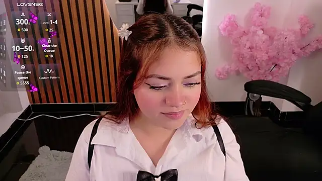 Snapshot of Melany_07 chatting on 01-17-26, 12:15 Melany 07 online show from 01-17-26, 12:15