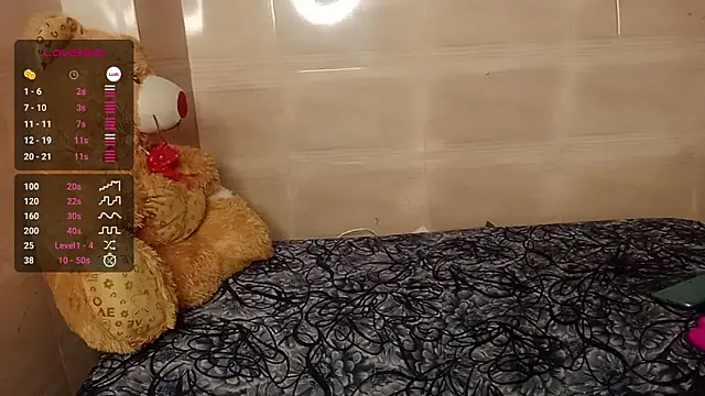 shuhana  online show from 12-21-24, 01:04