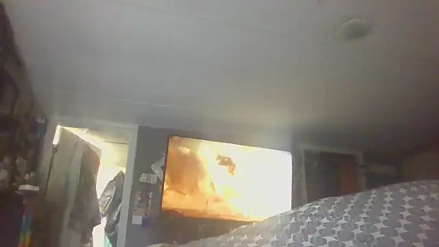 Snapshot of MagicAdmiralty5 chatting on 11-17-25, 01:33 MagicAdmiralty5 online show from 11-17-25, 01:33