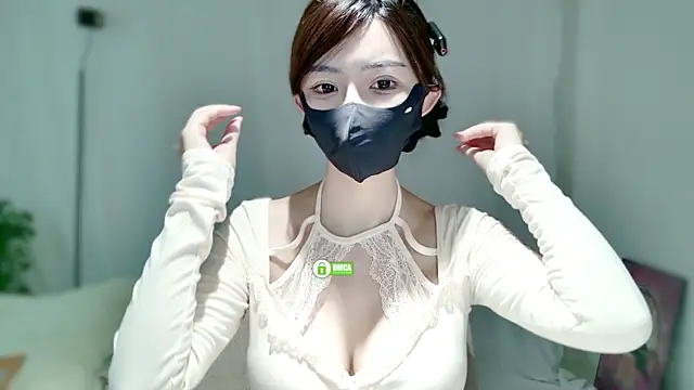 Snapshot of Duduludululu chatting on 09-25-25, 05:44 Duduludululu online show from 09-25-25, 05:44