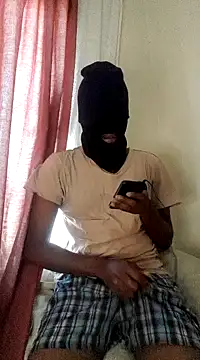 Snapshot of Gifttheskimaskboy chatting on 12-05-24, 04:31 Gifttheskimaskboy online show from 12-05-24, 04:31