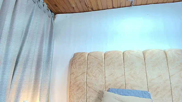 Zoe Curvy online show from 11-29-25, 12:52