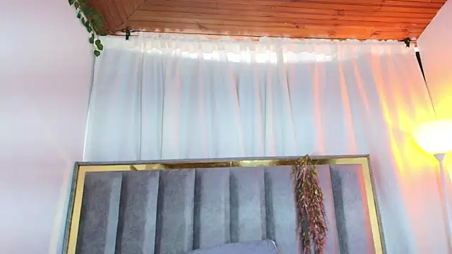 Zoe Curvy online show from 02-16-26, 12:34