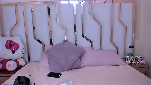 TifanyChill online show from 09-11-25, 07:36