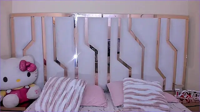 TifanyChill online show from 09-29-25, 07:08