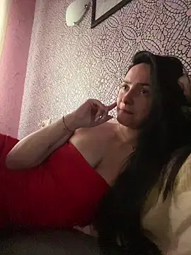 Snapshot of Kristis43 chatting on 07-07-26, 03:16 Kristis43 online show from 07-07-26, 03:16