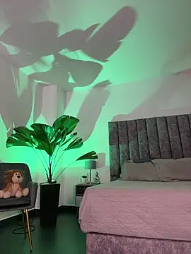 milaivanova online show from 11-17-25, 12:44