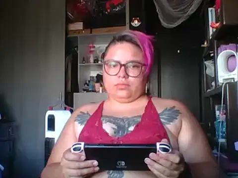 Anne Noir online show from 10-20-25, 08:42