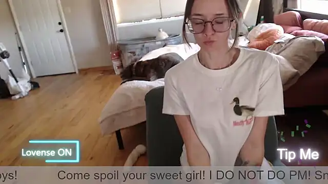 Plantbabeee online show from 04-22-26, 07:26