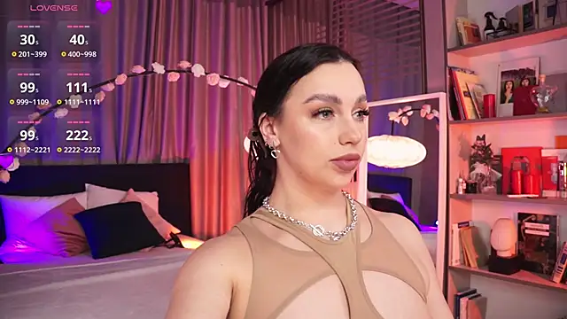 LunaNight online show from 03-04-25, 08:16