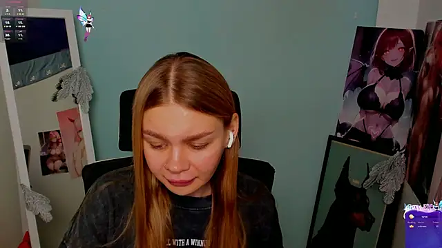 Snapshot of Molly_sweetie chatting on 12-12-24, 07:19 Molly sweetie online show from 12-12-24, 07:19