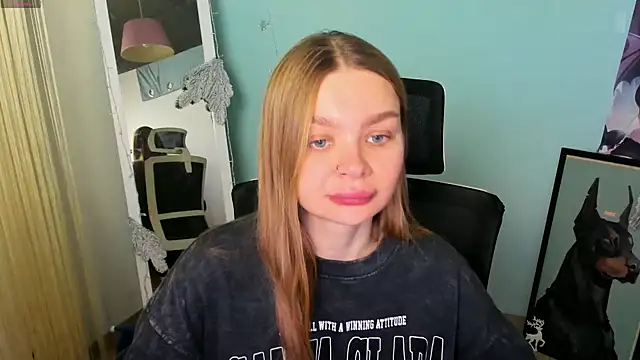 Snapshot of Molly_sweetie chatting on 12-24-24, 06:55 Molly sweetie online show from 12-24-24, 06:55