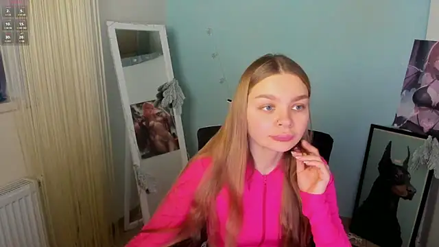 Snapshot of Molly_sweetie chatting on 01-14-25, 07:06 Molly sweetie online show from 01-14-25, 07:06