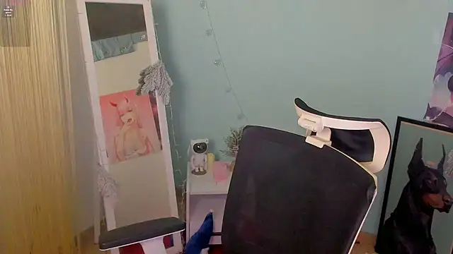 Snapshot of Molly_sweetie chatting on 01-21-25, 06:54 Molly sweetie online show from 01-21-25, 06:54