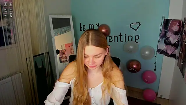 Snapshot of Molly_sweetie chatting on 02-16-25, 06:54 Molly sweetie online show from 02-16-25, 06:54