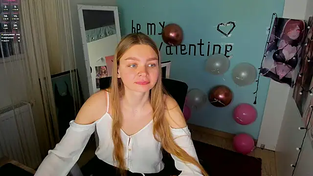 Snapshot of Molly_sweetie chatting on 02-16-25, 09:59 Molly sweetie online show from 02-16-25, 09:59