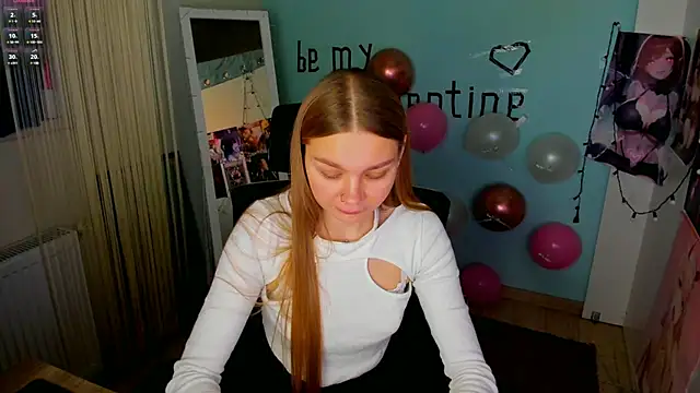 Snapshot of Molly_sweetie chatting on 02-20-25, 07:01 Molly sweetie online show from 02-20-25, 07:01