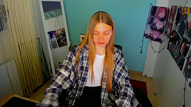 Snapshot of Molly_sweetie chatting on 03-01-25, 10:13 Molly sweetie online show from 03-01-25, 10:13