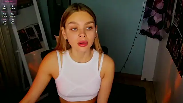 Snapshot of Molly_sweetie chatting on 09-11-25, 05:51 Molly sweetie online show from 09-11-25, 05:51